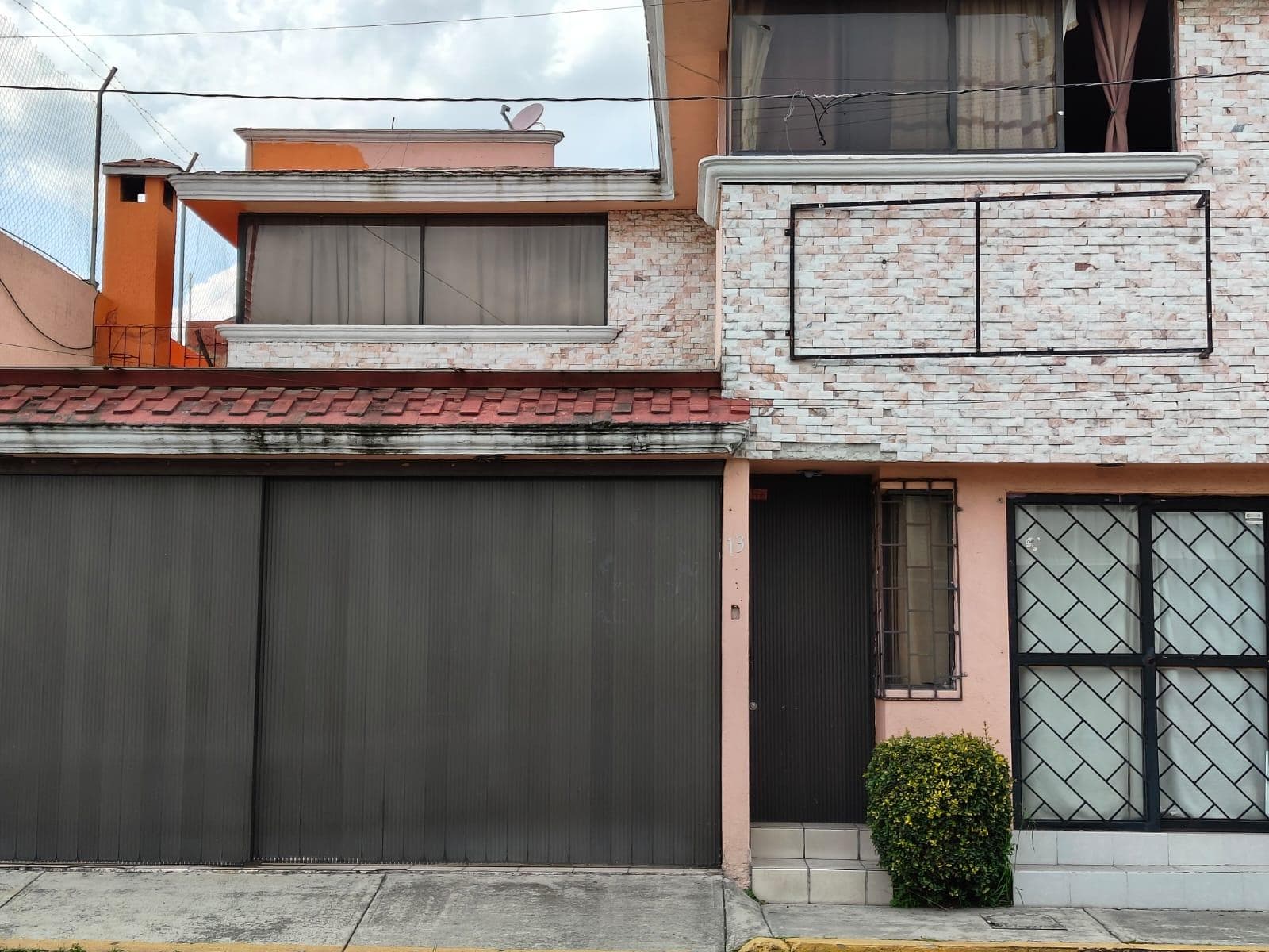 OFICINA EN RENTA COL. XINANTECATL, METEPEC - 1