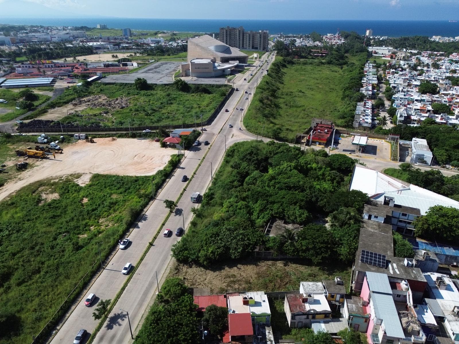 Terreno cerca del Centro de Convenciones Coatzacoalcos - 1