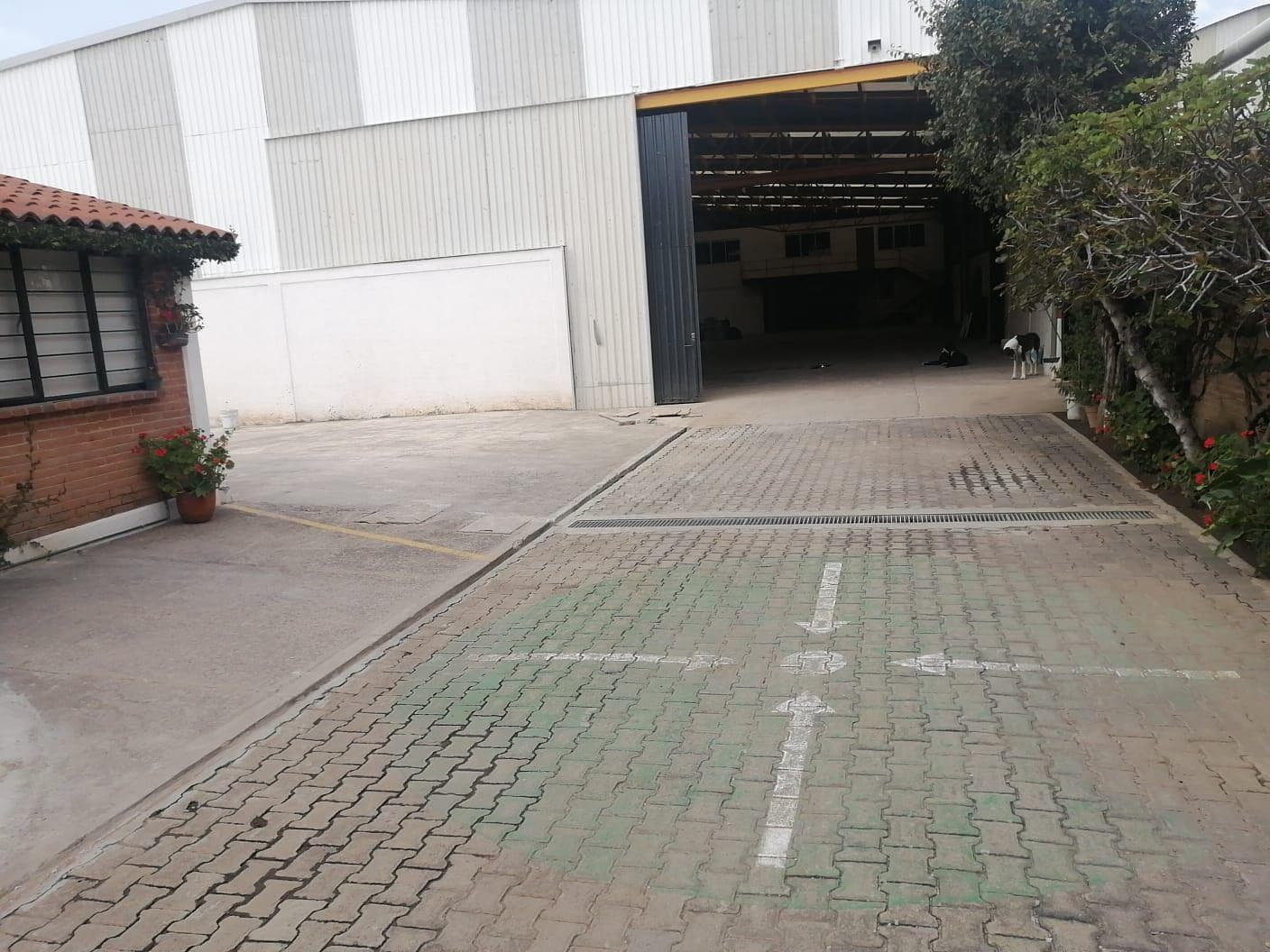 Bodega Industrial en Pueblo Sanctorum - 1