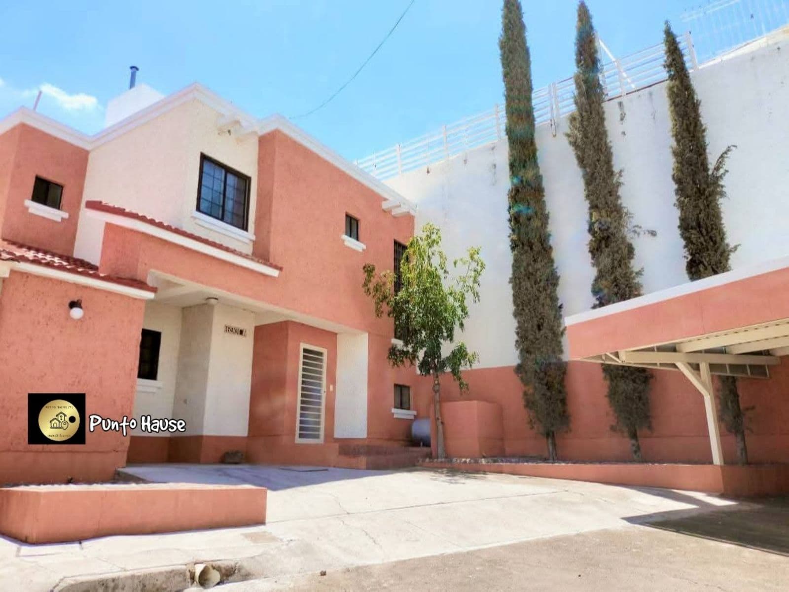 Casa Amueblada en Renta Totalmente equipada ,Zona Privada Los Frailes . - 1