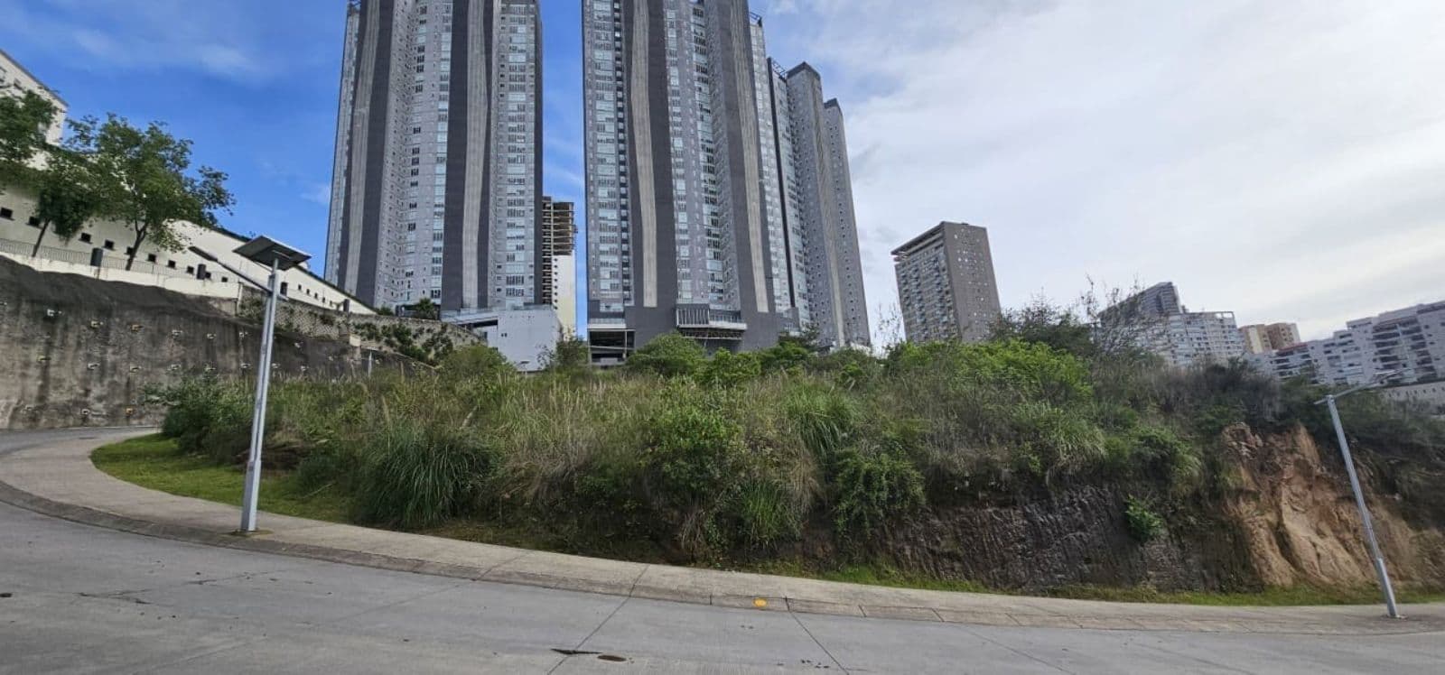 Terreno - Bosque Real - 1