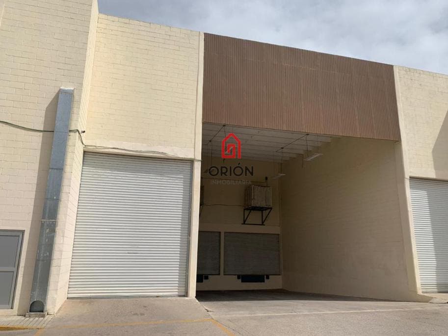 Bodega Industrial en renta - 1