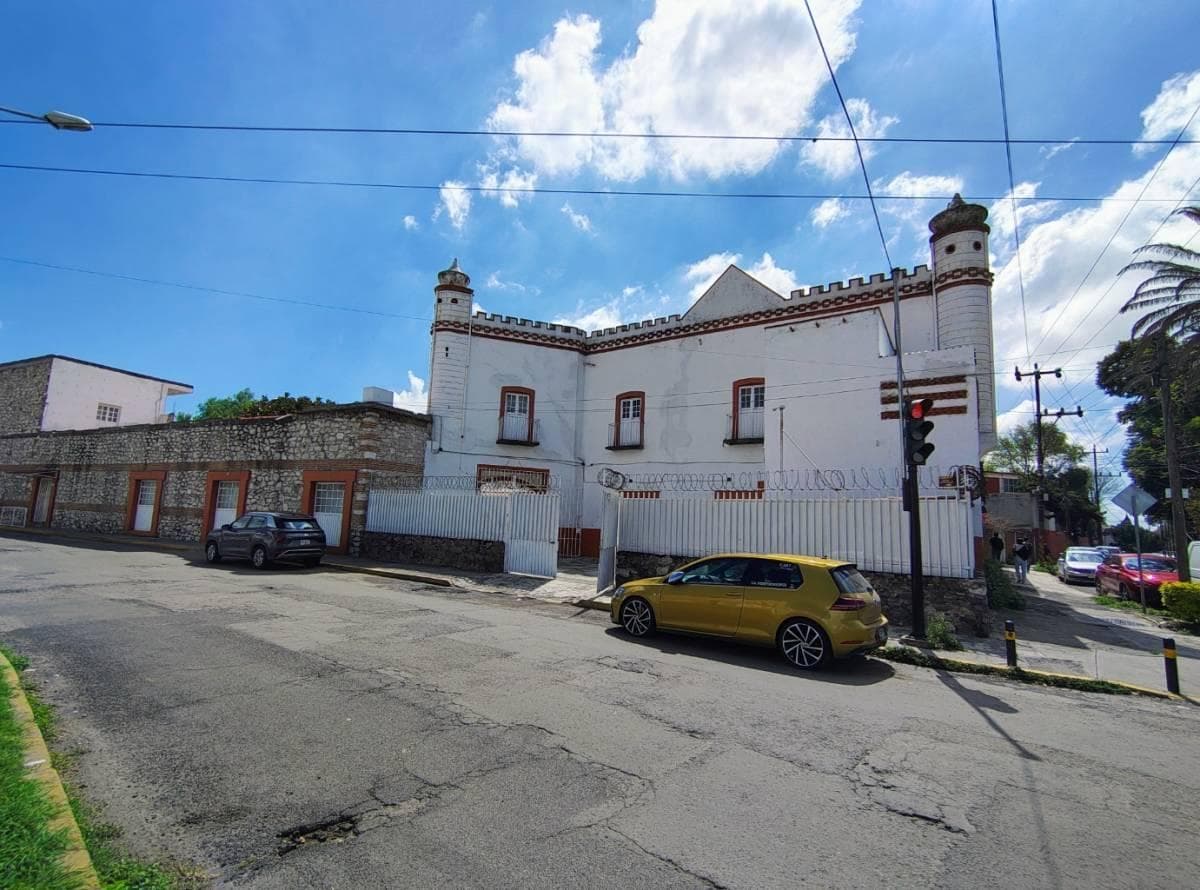 Edificio en renta, esquina, zona Plaza San Pedro, 15 de Mayo, Diagonal, Puebla - 1
