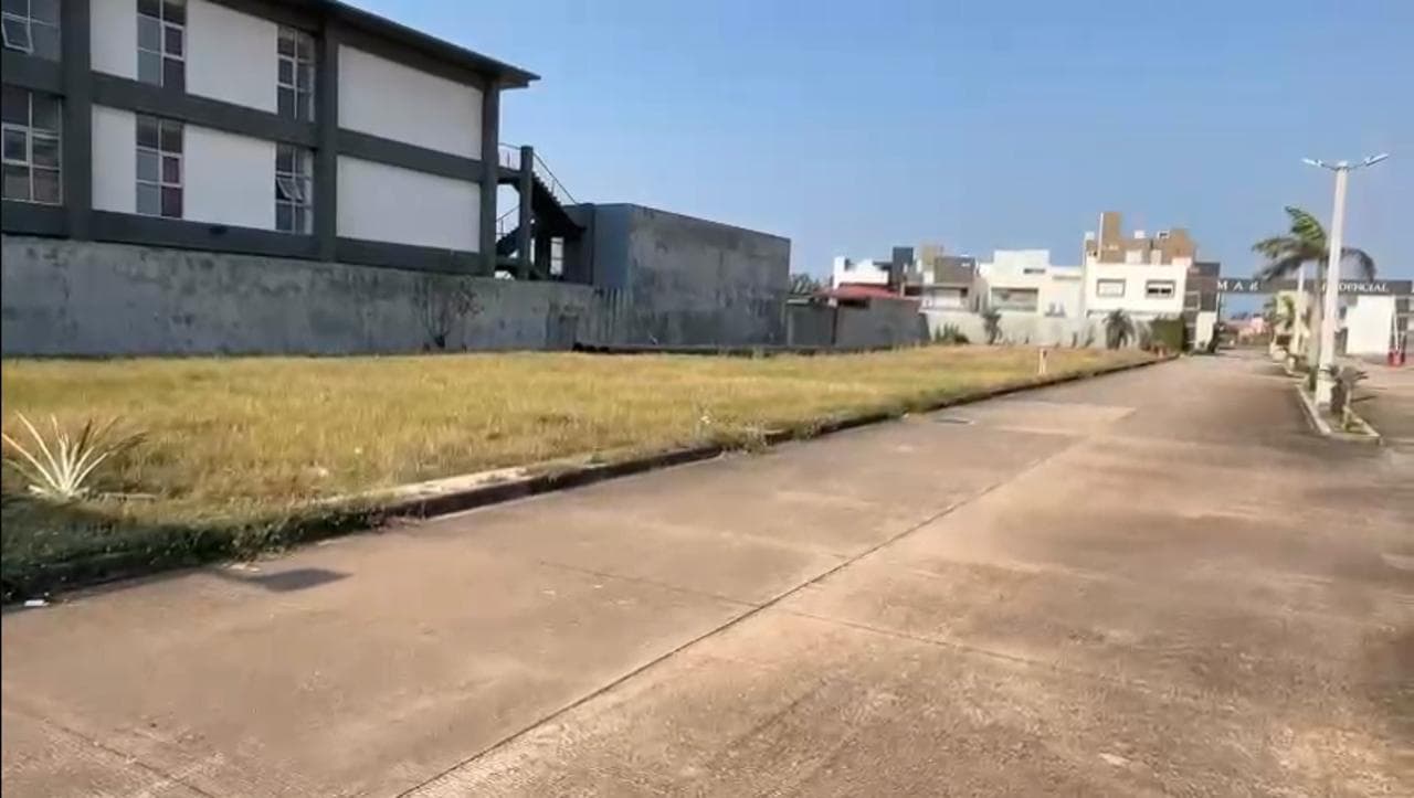 TERRENO COMERCIAL/HABITACIONAL EN VENTA EN JAVIER ANAYA VILLAZON, COATZACOALCOS, VERACRUZ - 1