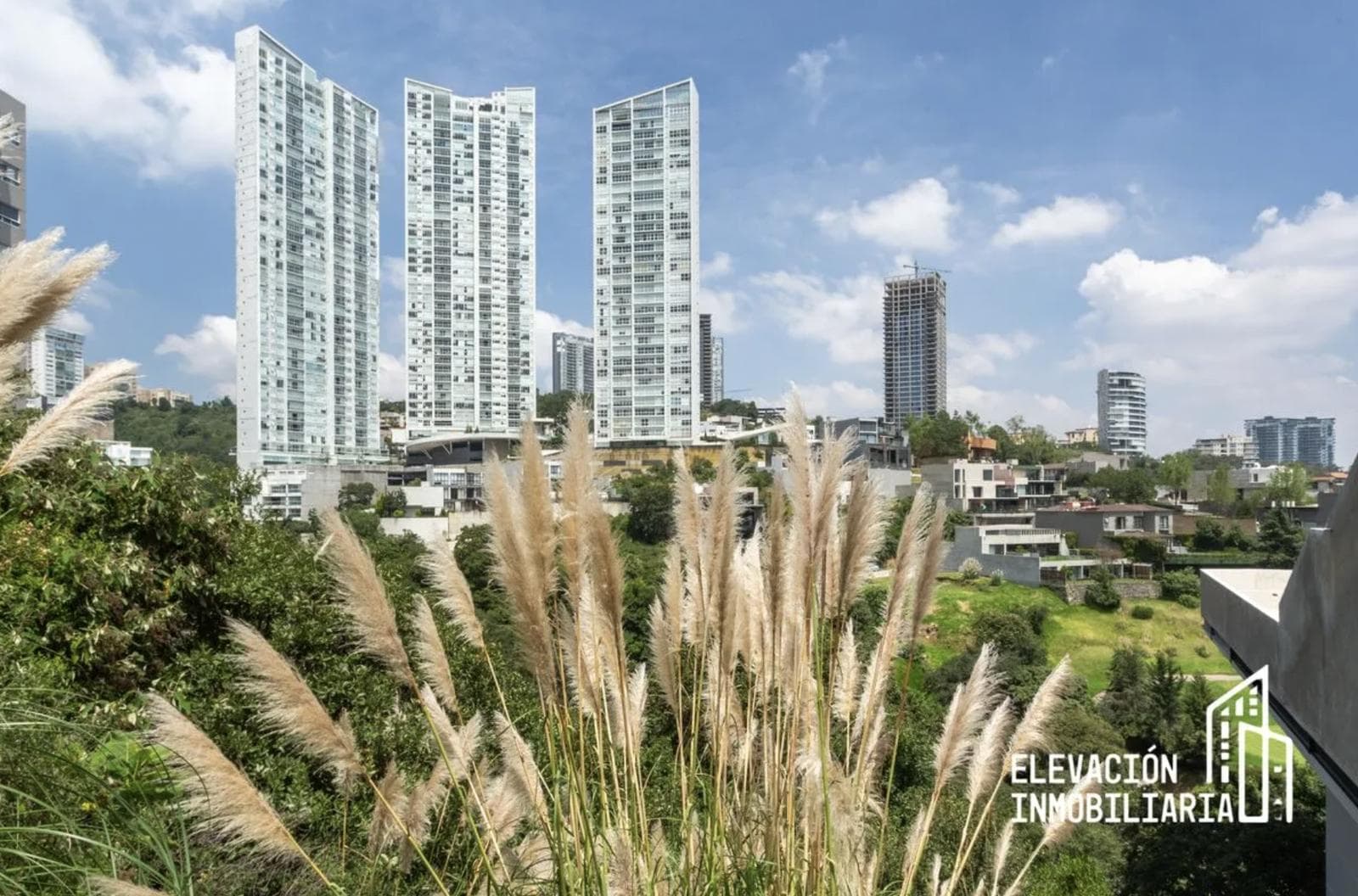 Terreno en Venta La Campiña Bosque Real - 1