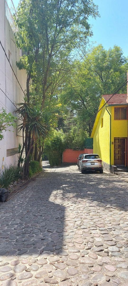 Casa en Venta en San Jerónimo Lídice, Calle Cerrada - 1
