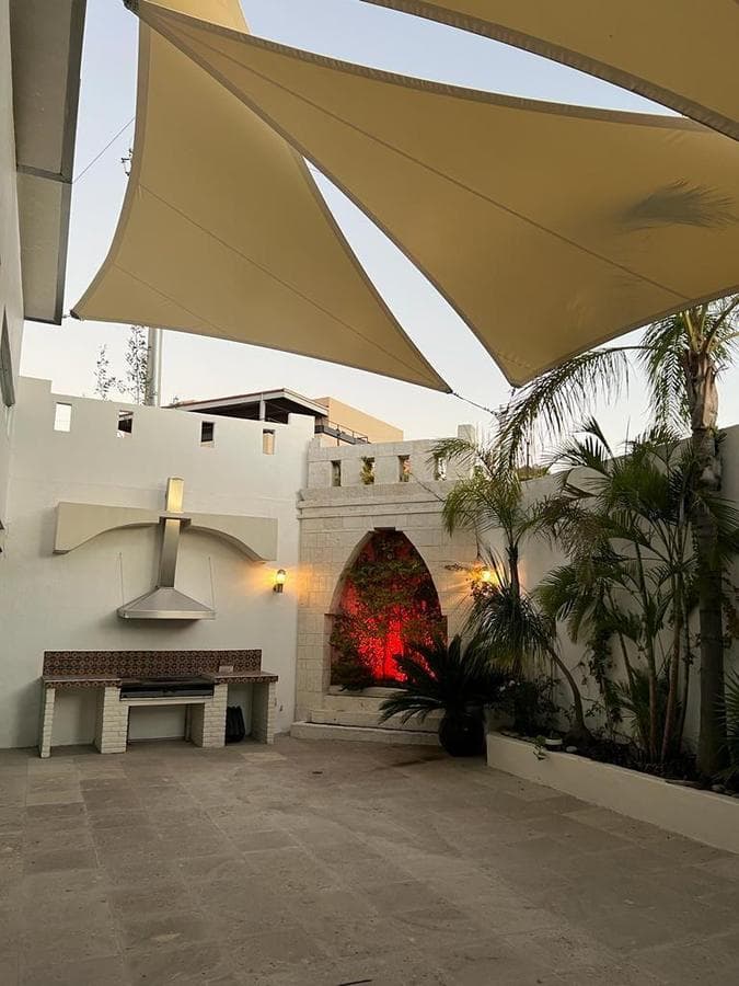 Casa en venta a un paso de vista real, colinas del bosque - 1