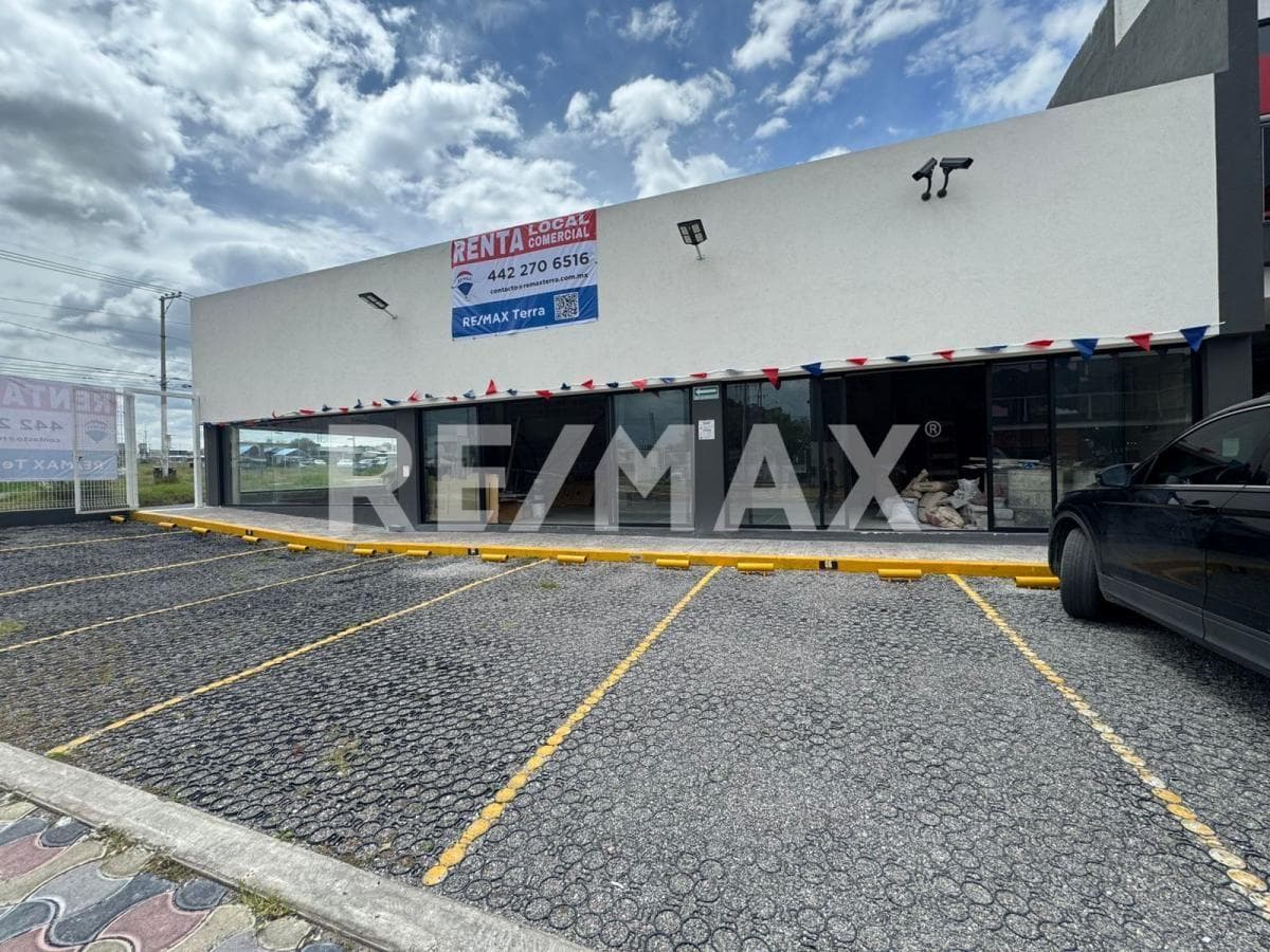 Locales en Satélite Nueva Plaza Comercial Fontana - 1