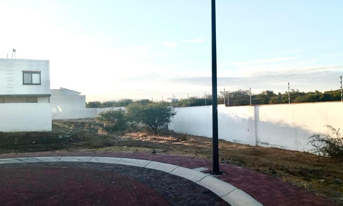 Terreno en VENTA en Ciudad Maderas Querétaro - 1