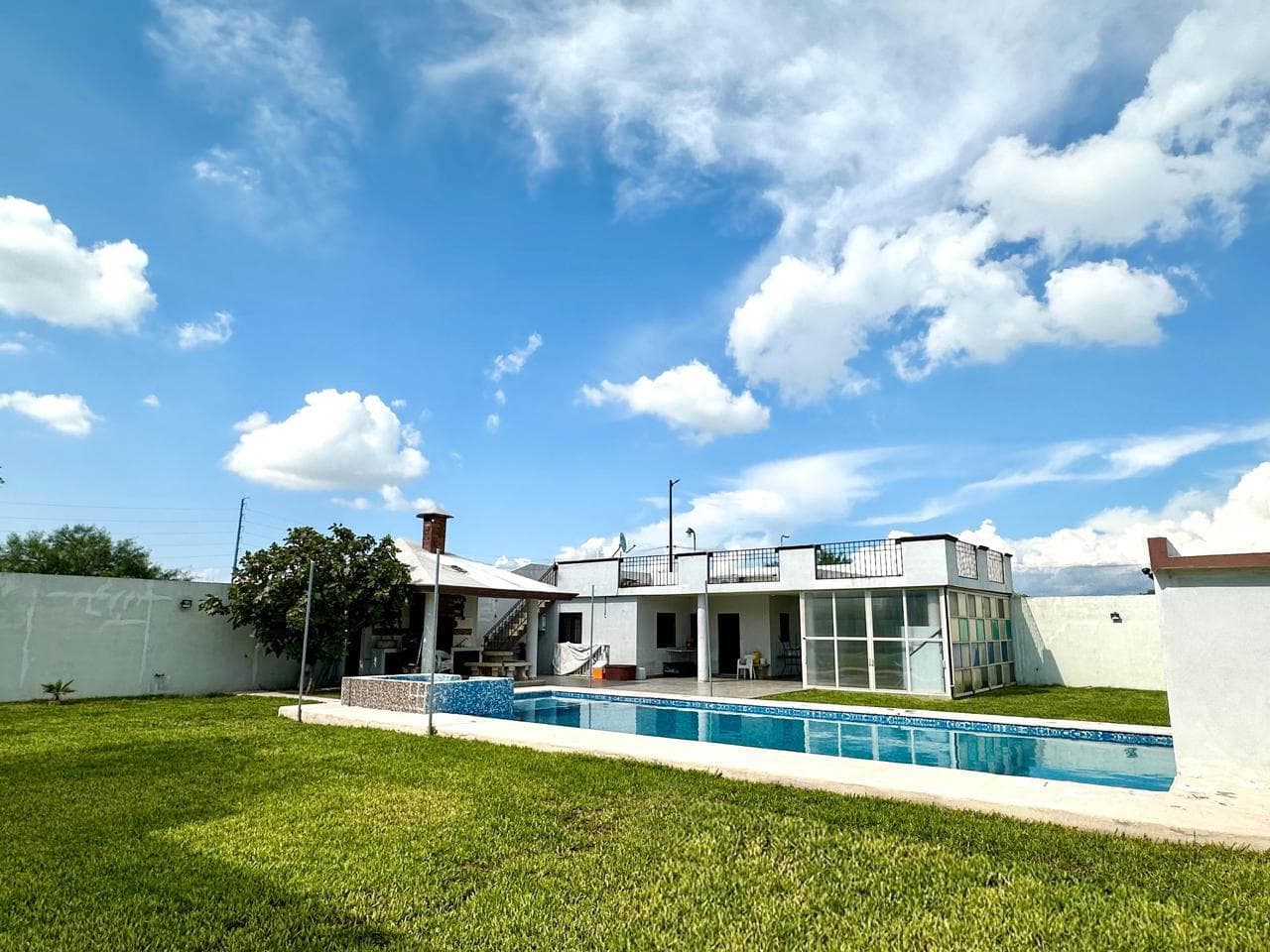 Quinta en Venta en Portal de Zuazua - 1