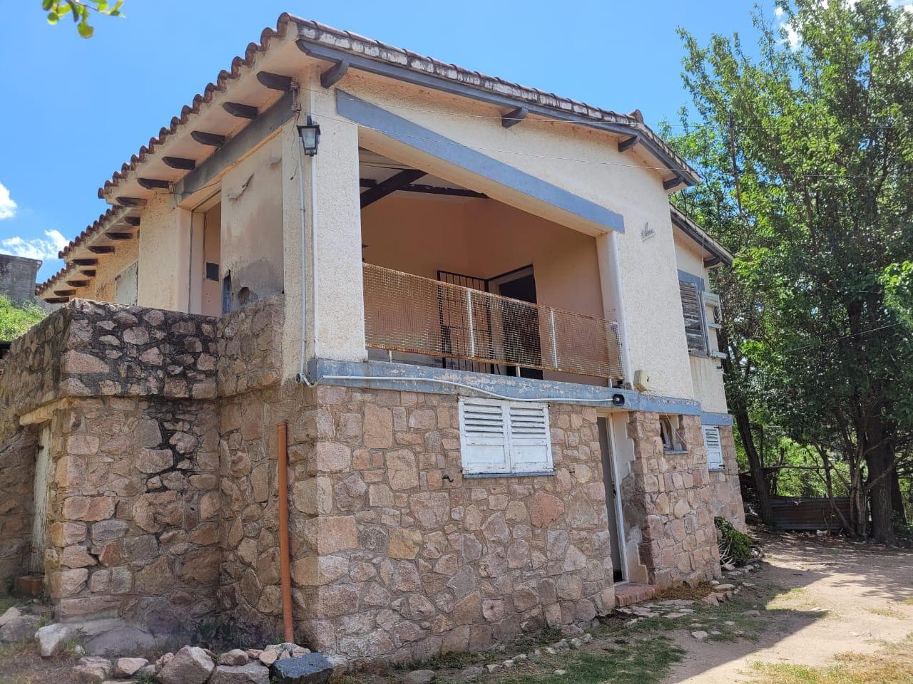 Casa a reciclar en Río Ceballos - 1