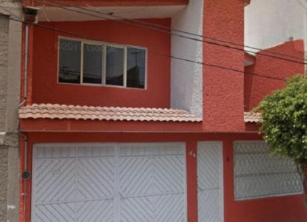Venta de hermosa casa en Nezahualcóyotl - 1
