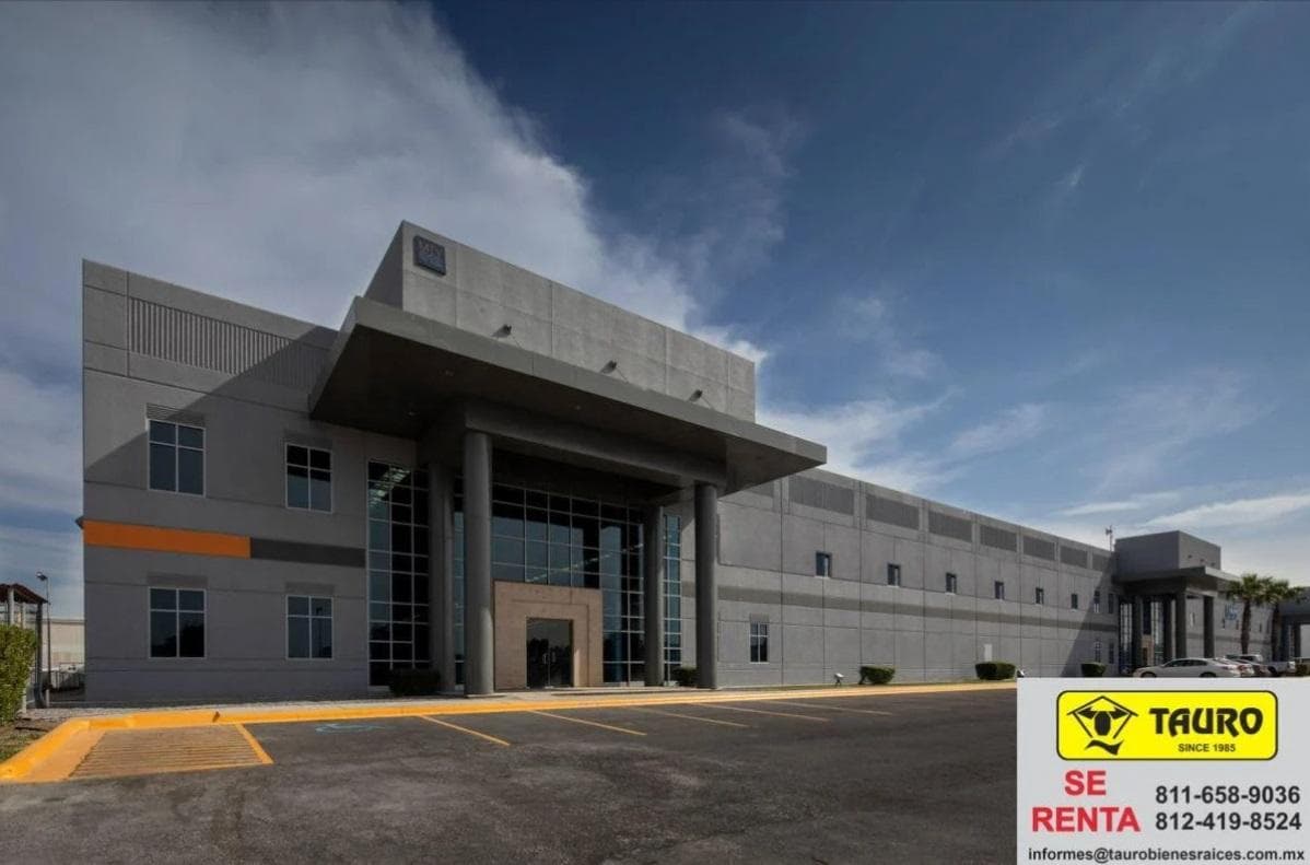 Nave Industrial en Renta de 11,284 m² en Ciénega de Flores N. L. México - 1