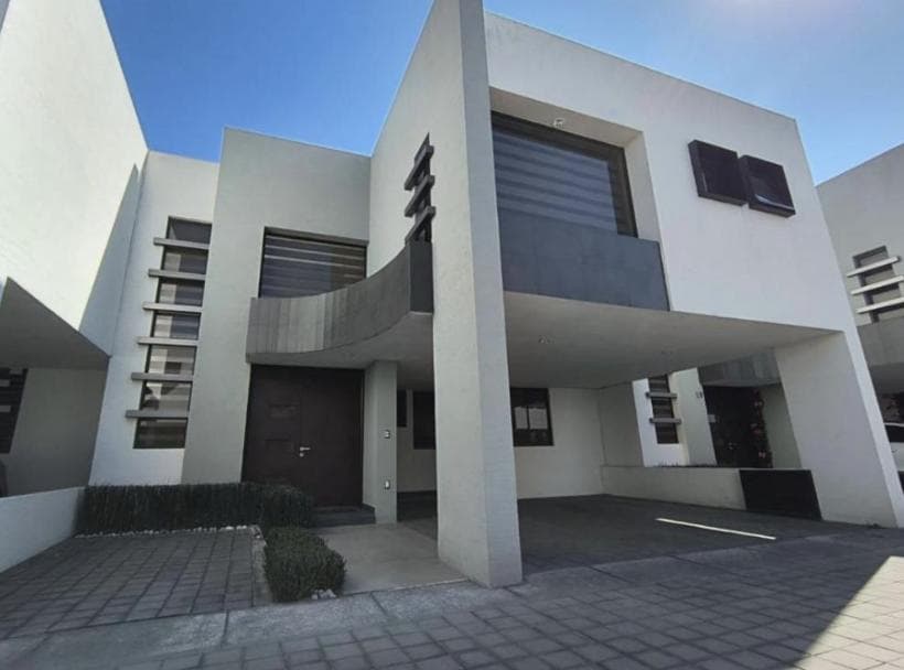 Venta de preciosa casa en Metepec - 1