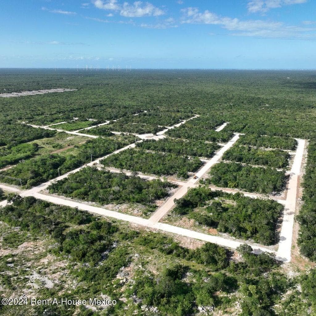 Terreno en Venta en Chicxulub Pueblo, Chicxulub MA 25-155. - 1