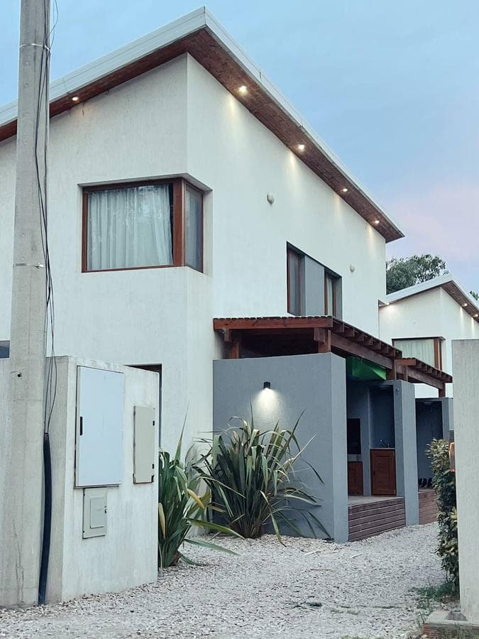 MONTE HERMOSO!! Duplex 2D - 2B - 100 mts. del MAR!! - Amoblado - - 1