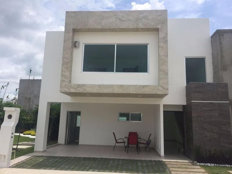 CASA EN VENTA EN VILLAHERMOSA - FRAC. REAL CAMPESTRE CL8 - 1