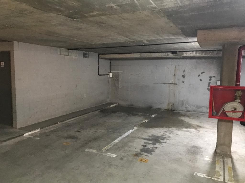 Cochera en Venta en Edificio Qbay - Puerto Escondido - Nordelta - 1