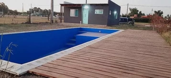 Casa en Venta - 2 Dormitorios 1 Baño - 430 mts - San Miguel del Monte, Buenos Aires - 1