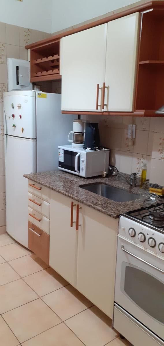 Departamento en Congreso de 3 ambientes. Subte A Estación Pasco. 4 a 5 personas. - 1