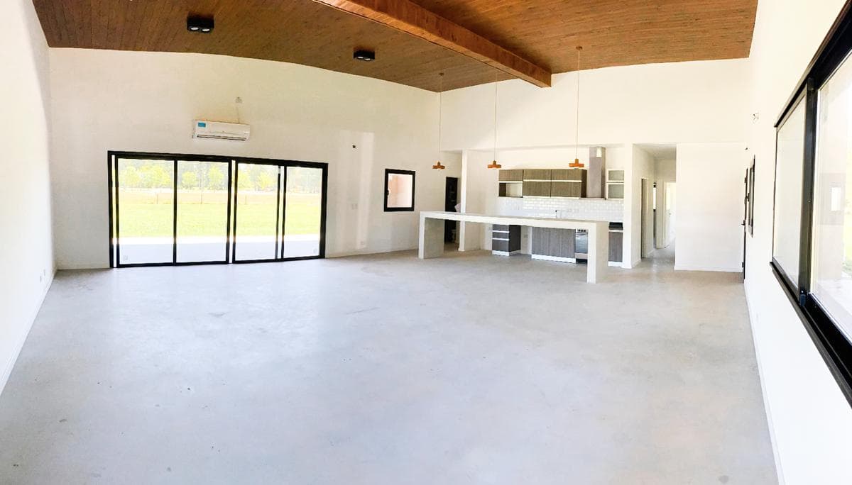 Casa en venta en Coronel Brandsen - 1