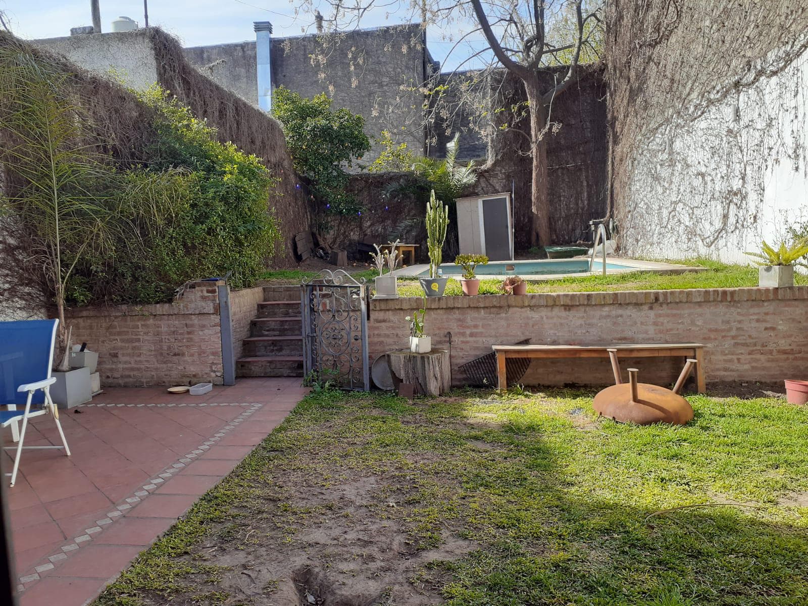 Casa con jardin y pileta - 1