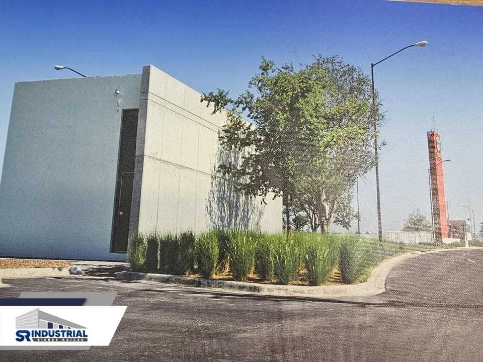 TERRENO INDUSTRIAL EN VENTA EN PESQUERÍA - 1
