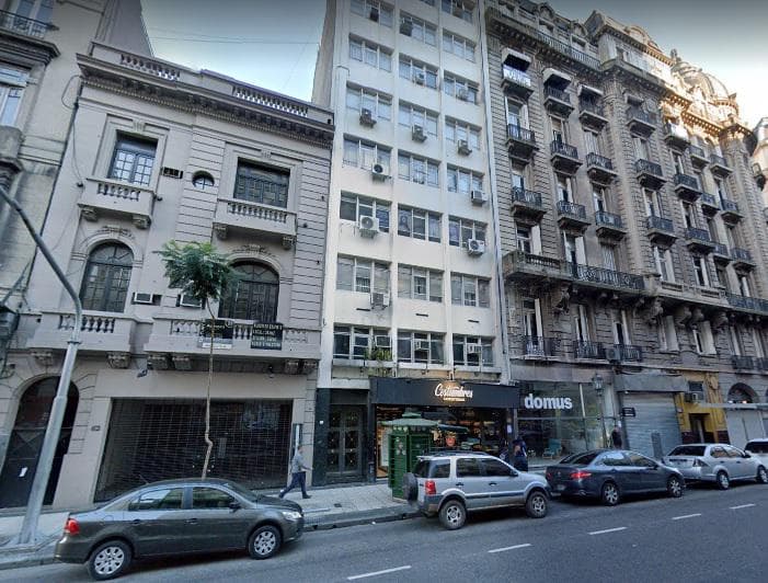 CALLAO 66: SE ESCUCHAN OFERTA! Oficina piso de 116m2 2 baños - 1