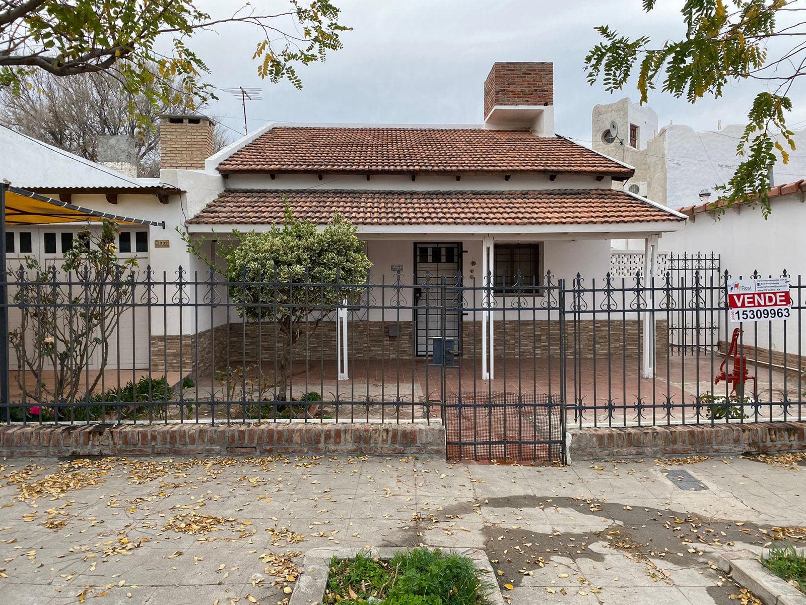 Casa en Las Grutas, inmejorable ubicación - 1