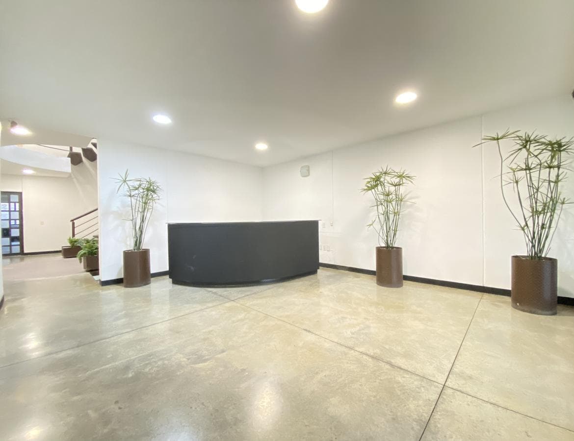 Excelentes oficinas en Av. San Diego - 1