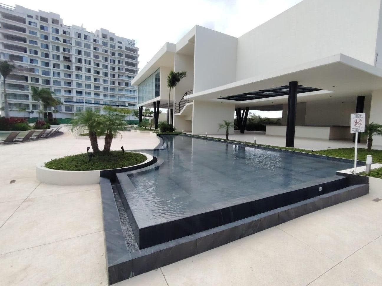 Departamento en Venta en Huayacan - 1