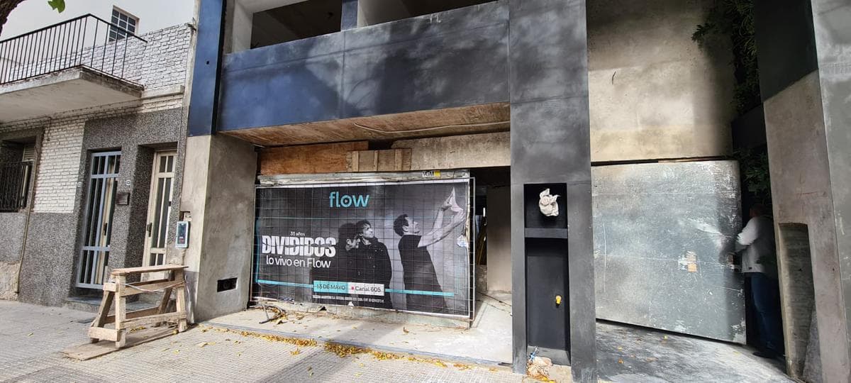 Local en Nuñez - Deheza a metros de Av. Libertador - 1