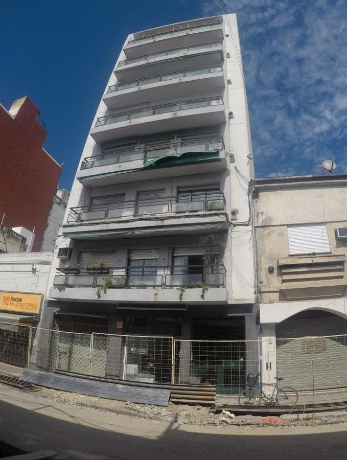Departamento en San Nicolas De Los Arroyos - 1