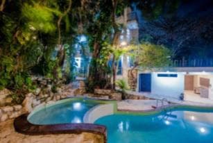 Hotel en Venta en Playa del Carmen - 1