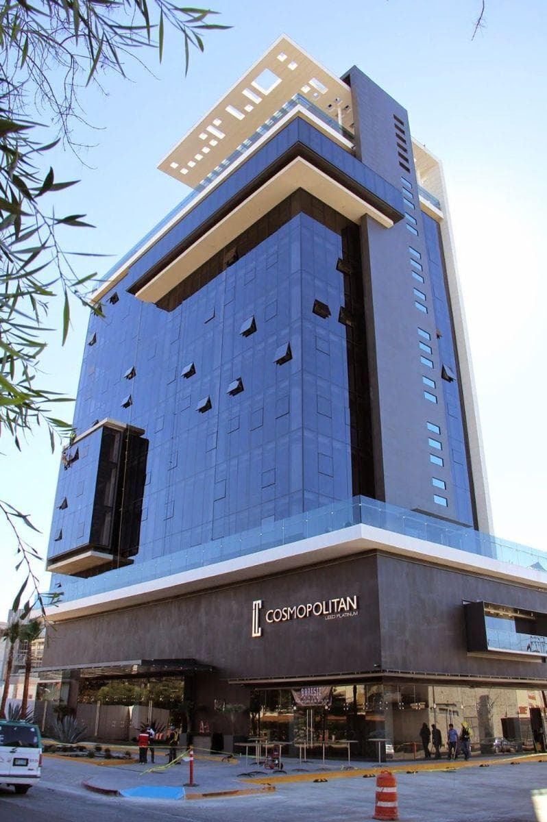 ESPACIO DISPONIBLE EN RENTA TORRE COSMOPOLITAN - 1