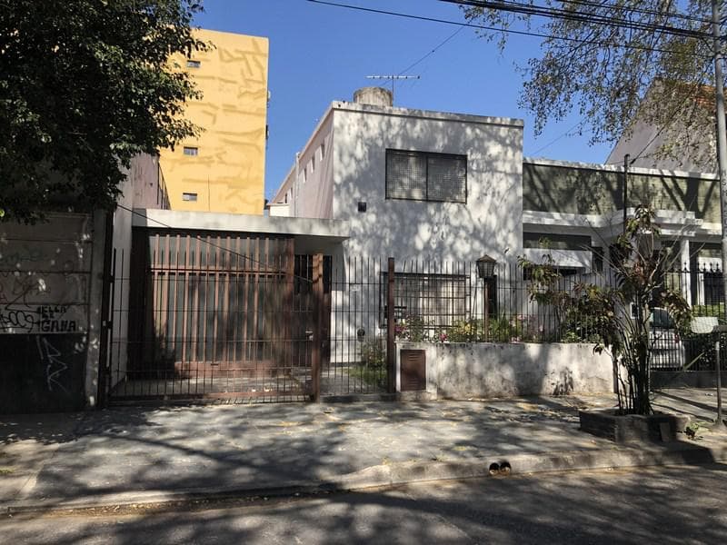 Casa 4 ambientes en centro de Gral. San Martin. - 1