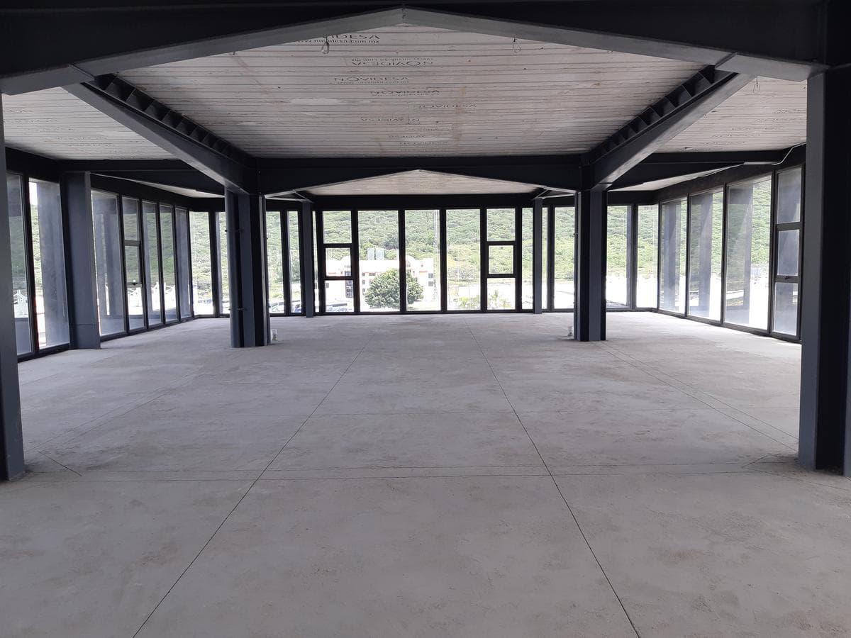 RENTA| Oficina Corp. é de 522 m2 obra gris - 1
