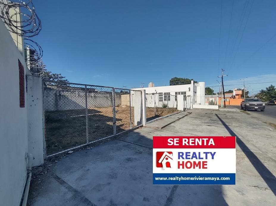 BODEGA EN RENTA EN CHETUMAL 200 M2 - 1