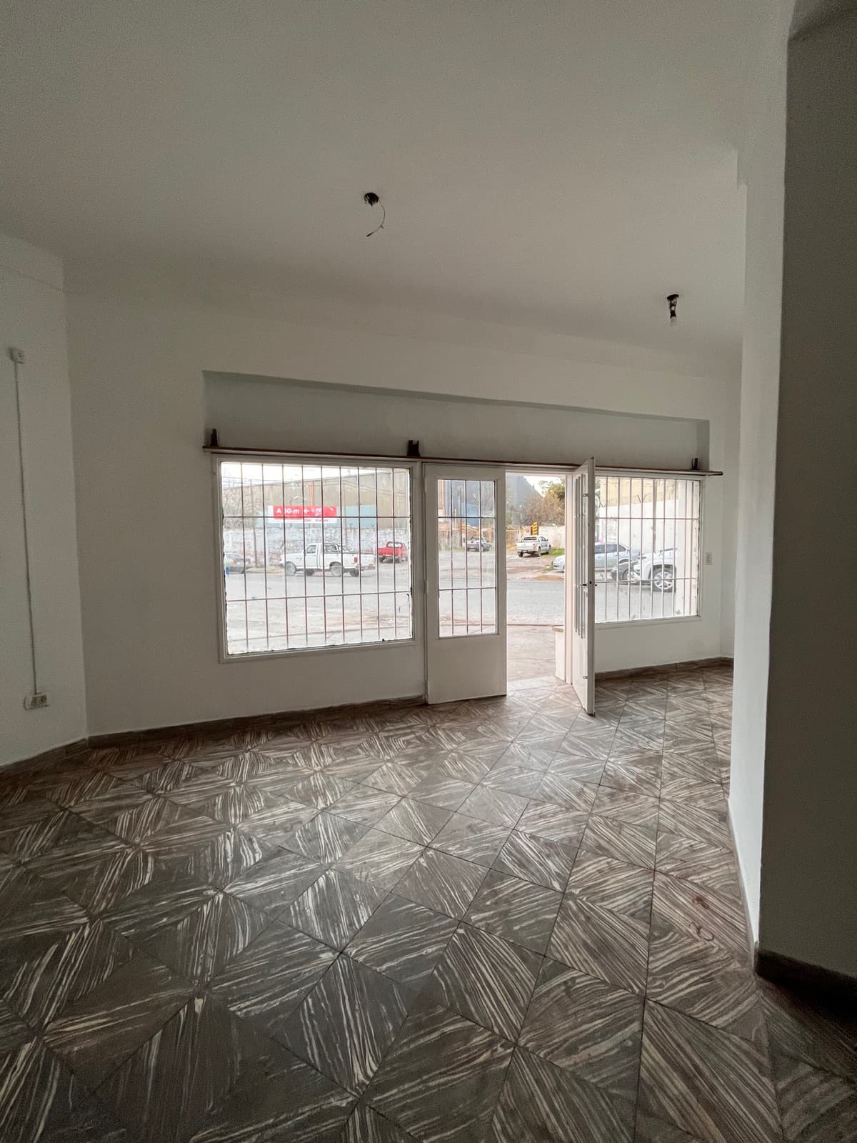 Local - Bahia Blanca - 1