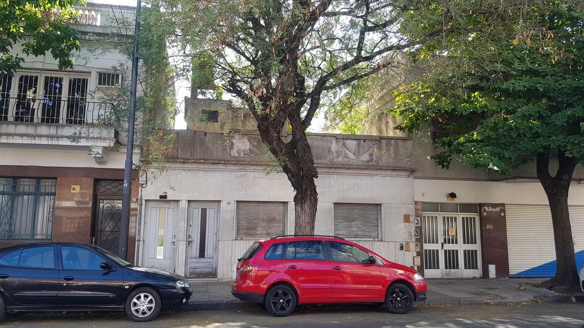 Venta terreno 8,70 x 25 489m2 vendibles aprox USAB1 - Villa del Parque CABA - 1