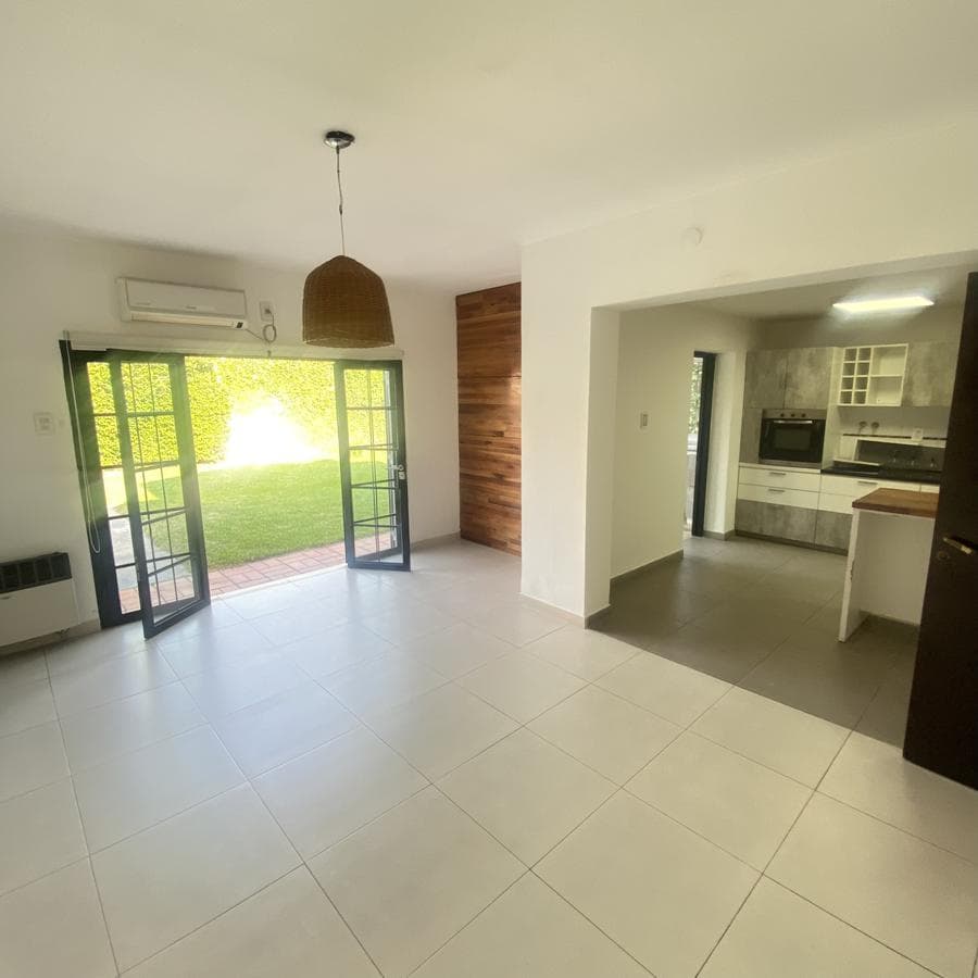 Casa en San Nicolas De Los Arroyos - 1
