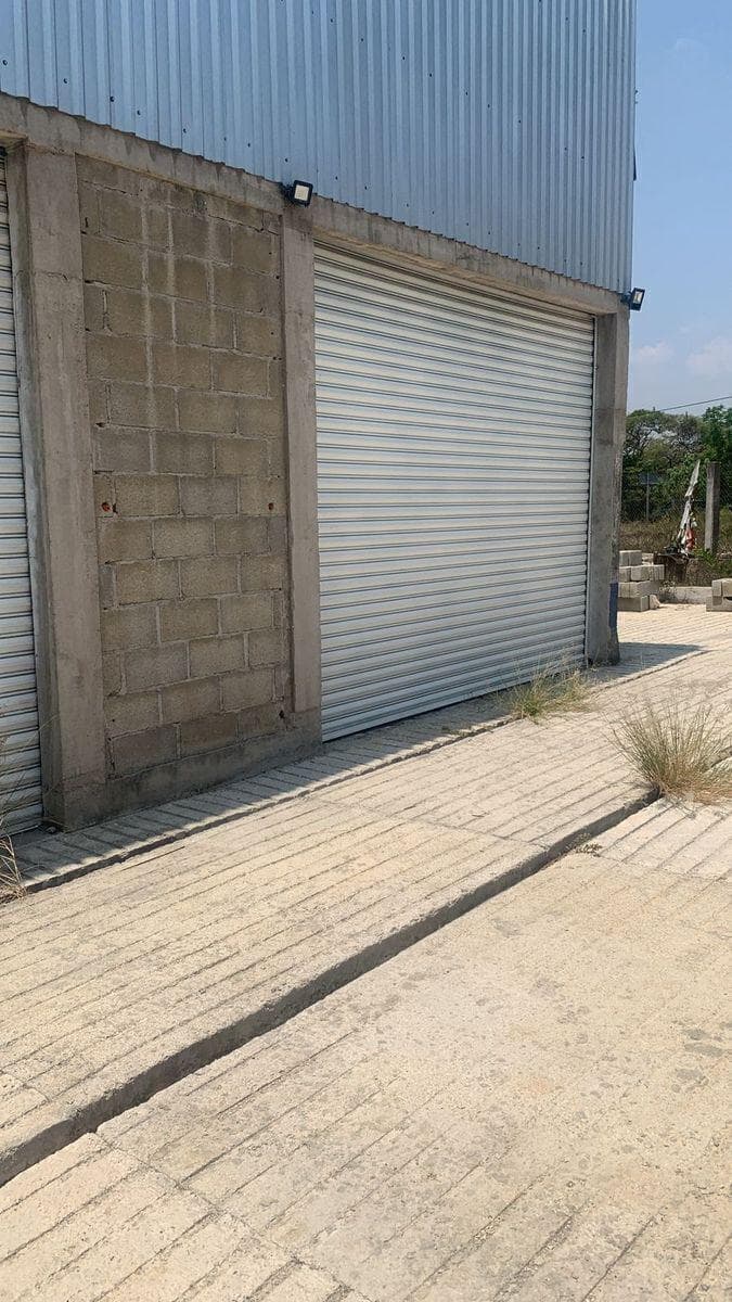 Bodega en RENTA - 1