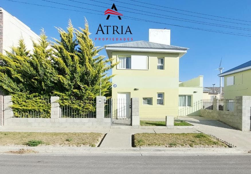 Venta -Casa en 3 Dorms - Zona Norte - 1