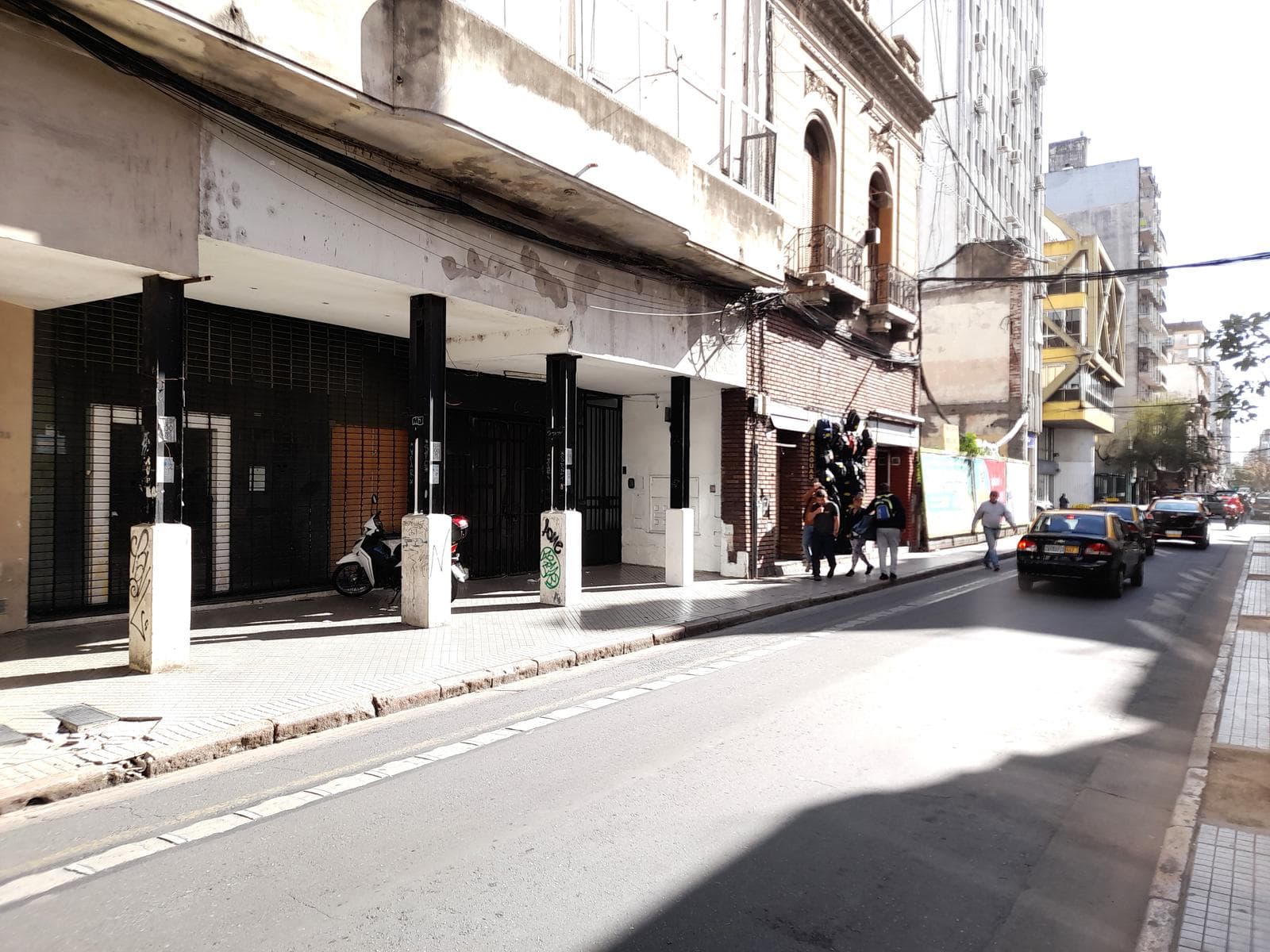 Venta / Permuta. Local u Oficina 440m2. Rioja 1100, Microcentro, Rosario. - 1