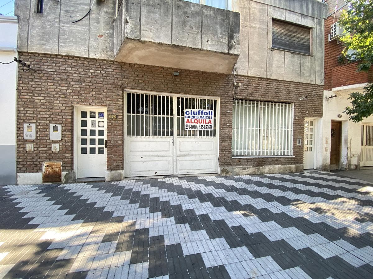 Local - España y Hospitales - 1