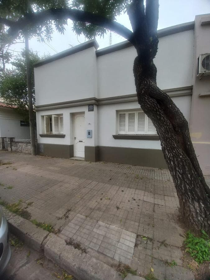 Casa para uso comercial, ideal para oficina, consultorio, centro de estética, etc - 1