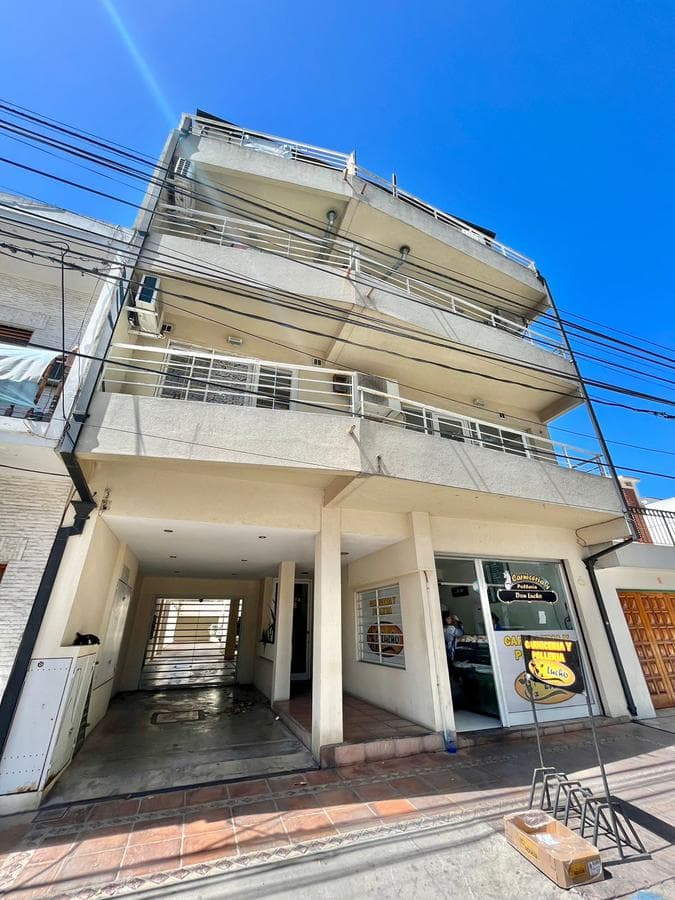 Departamento en Venta en Zárate 1 dormitorio. Pleno Centro - 1