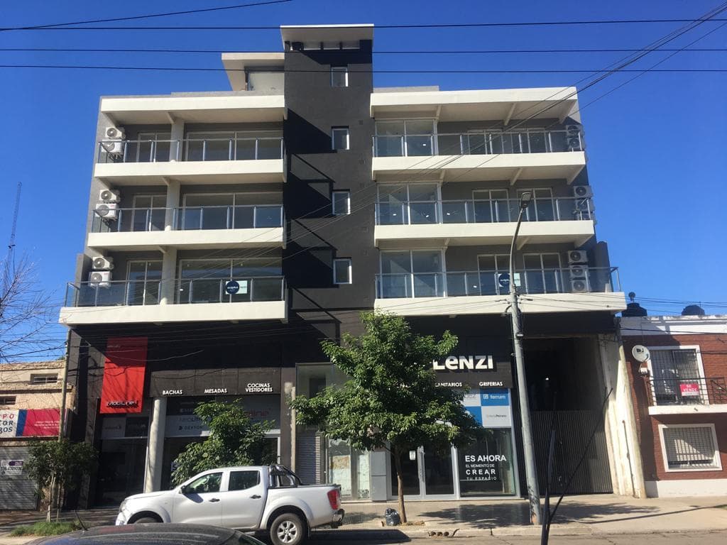 Departamento en San Nicolas De Los Arroyos - 1
