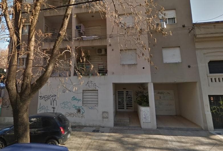 Cochera en 62 e/ 13 y 14 - 1