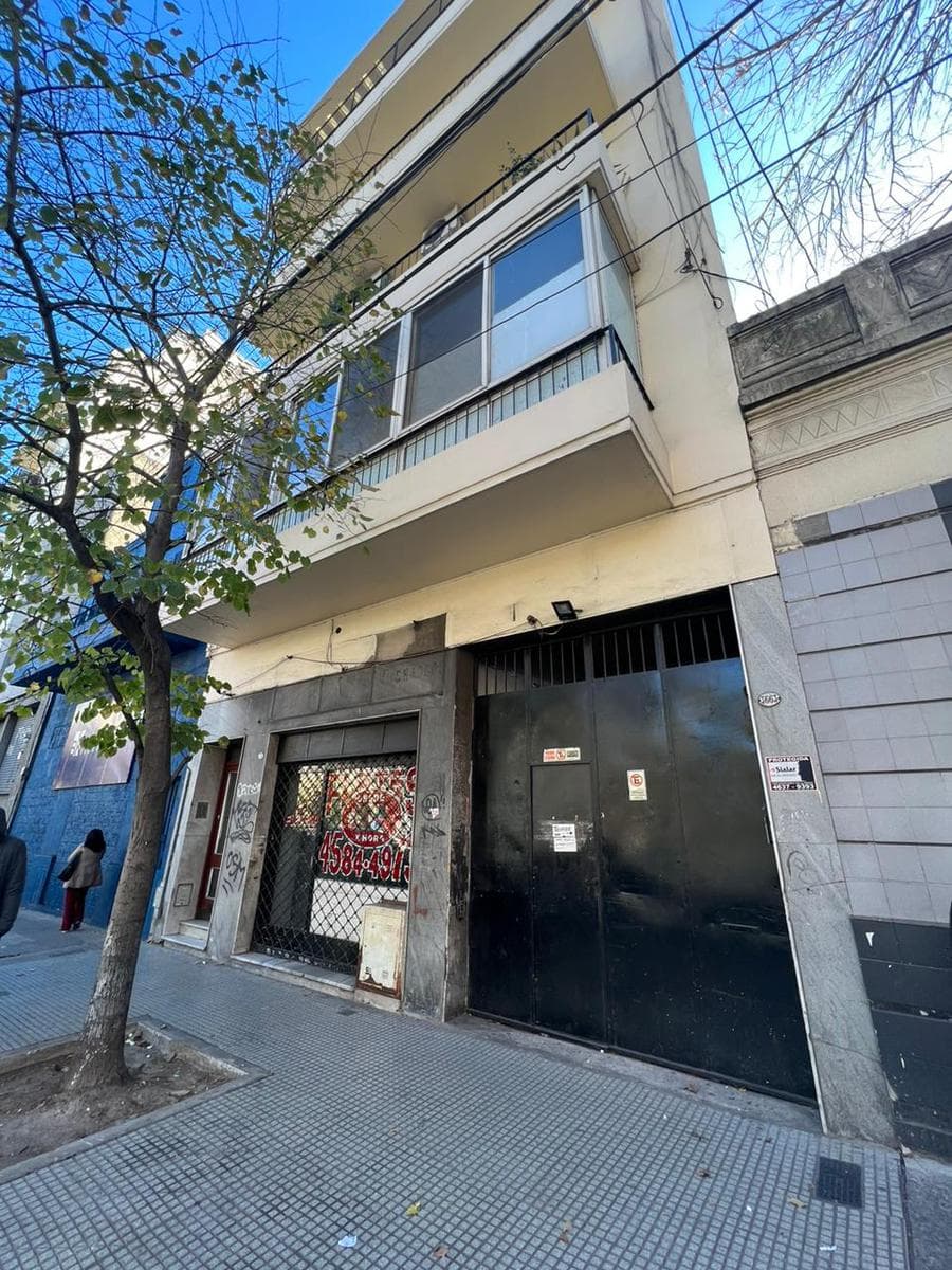 Av Gaona al 3600 y Helguera 8,66 x 50 - 1